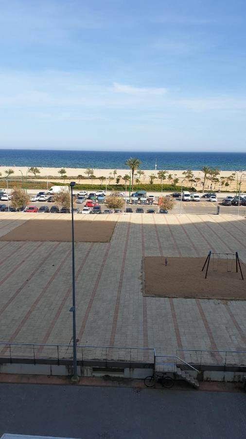 Les Vagues Au Balcon Apartment Empuriabrava Bagian luar foto