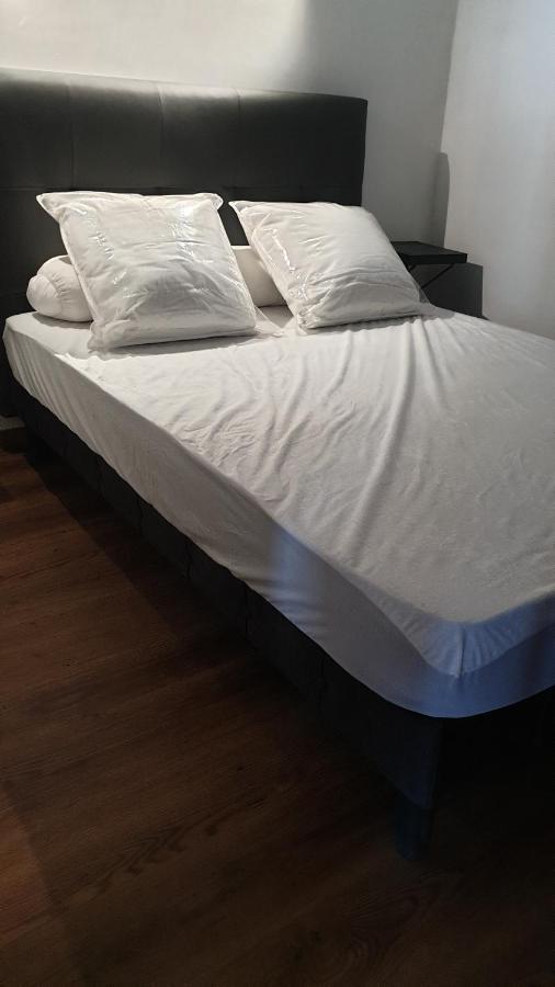Les Vagues Au Balcon Apartment Empuriabrava Bagian luar foto