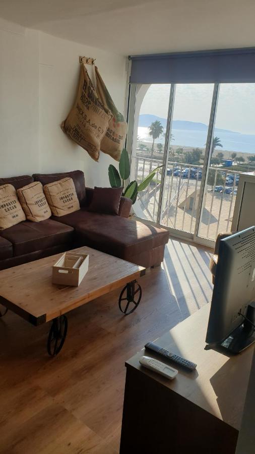 Les Vagues Au Balcon Apartment Empuriabrava Bagian luar foto